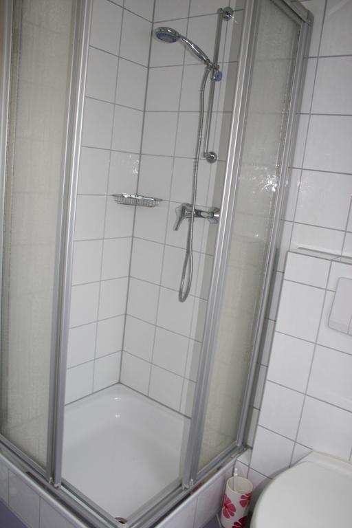 Gaestezimmer Hausaeckerweg エルランゲン エクステリア 写真