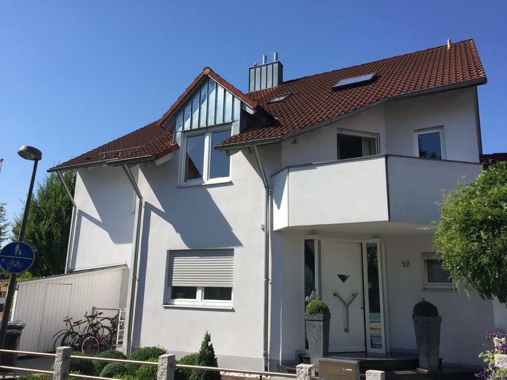 Gaestezimmer Hausaeckerweg エルランゲン エクステリア 写真
